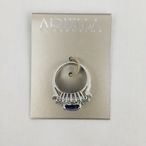 Ariella Sapphire Blue Crystal Cocktail Ring size 7 - Picture 2 of 6